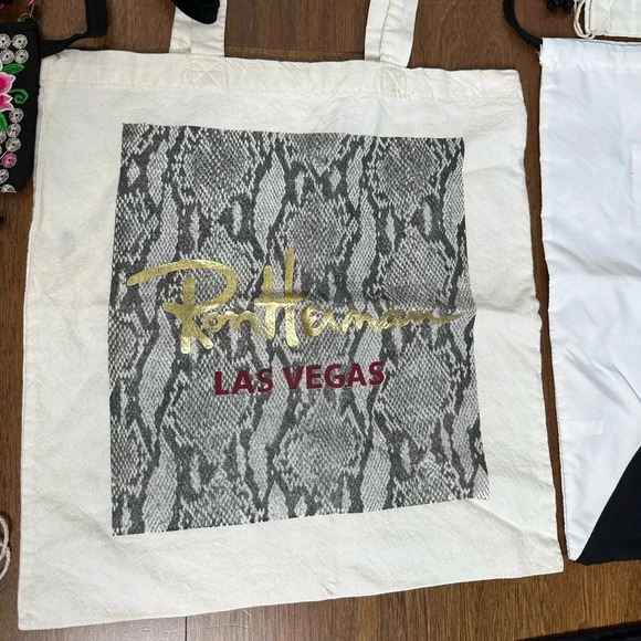 Bundle of Zippered Pouches and Dust Bags - Picture 5 of 10